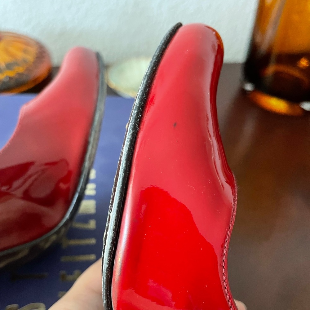 Stuart Weitzman Red Ombr Heels - image 3